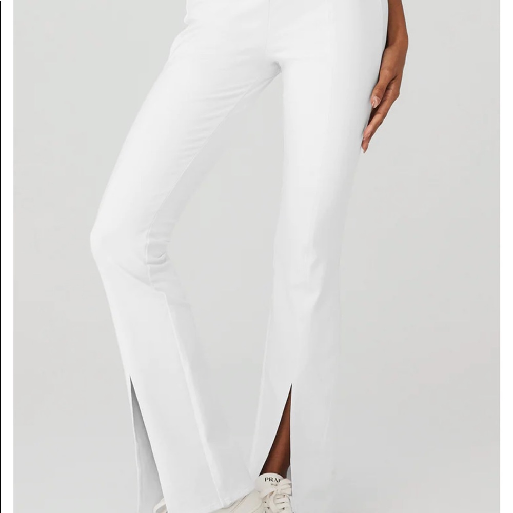 ALO yoga high waisted flutter leggings